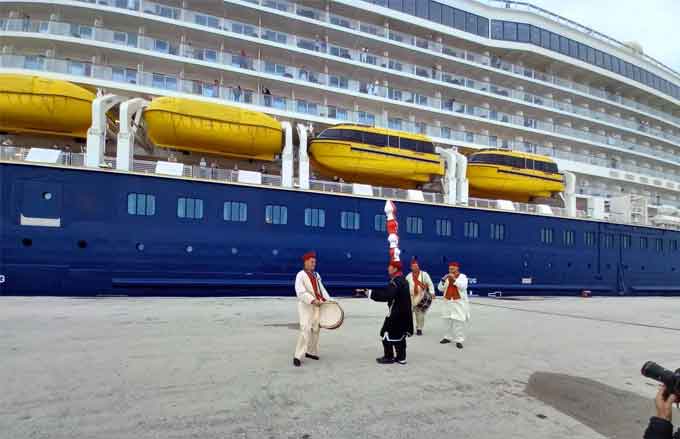 Le premier bateau de croisière en trois ans accoste en Tunisie