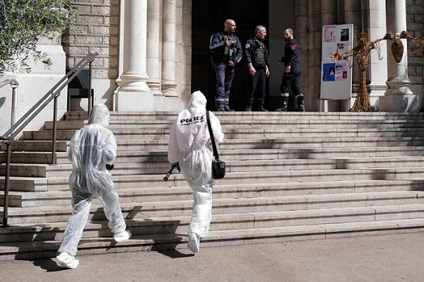 Nice: un prêtre et une sœur poignardés dans une église