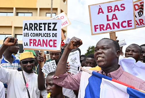 Présence militaire française au Sahel: La France perd pied